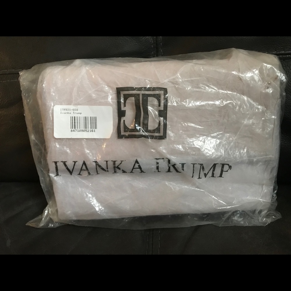 New Ivanka Trump Mara Cocktail Bag-Blush - Picture 8 of 12